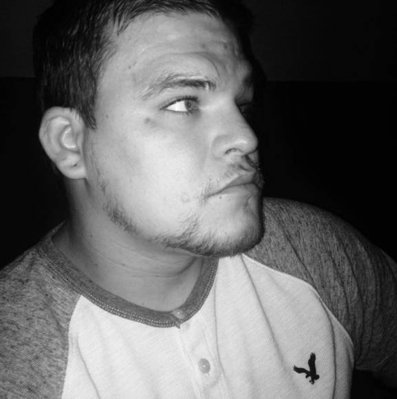 Meet your Posher, Brandon - Picture 1 of 1